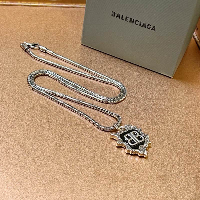 Balenciaga Necklace 09yxx28